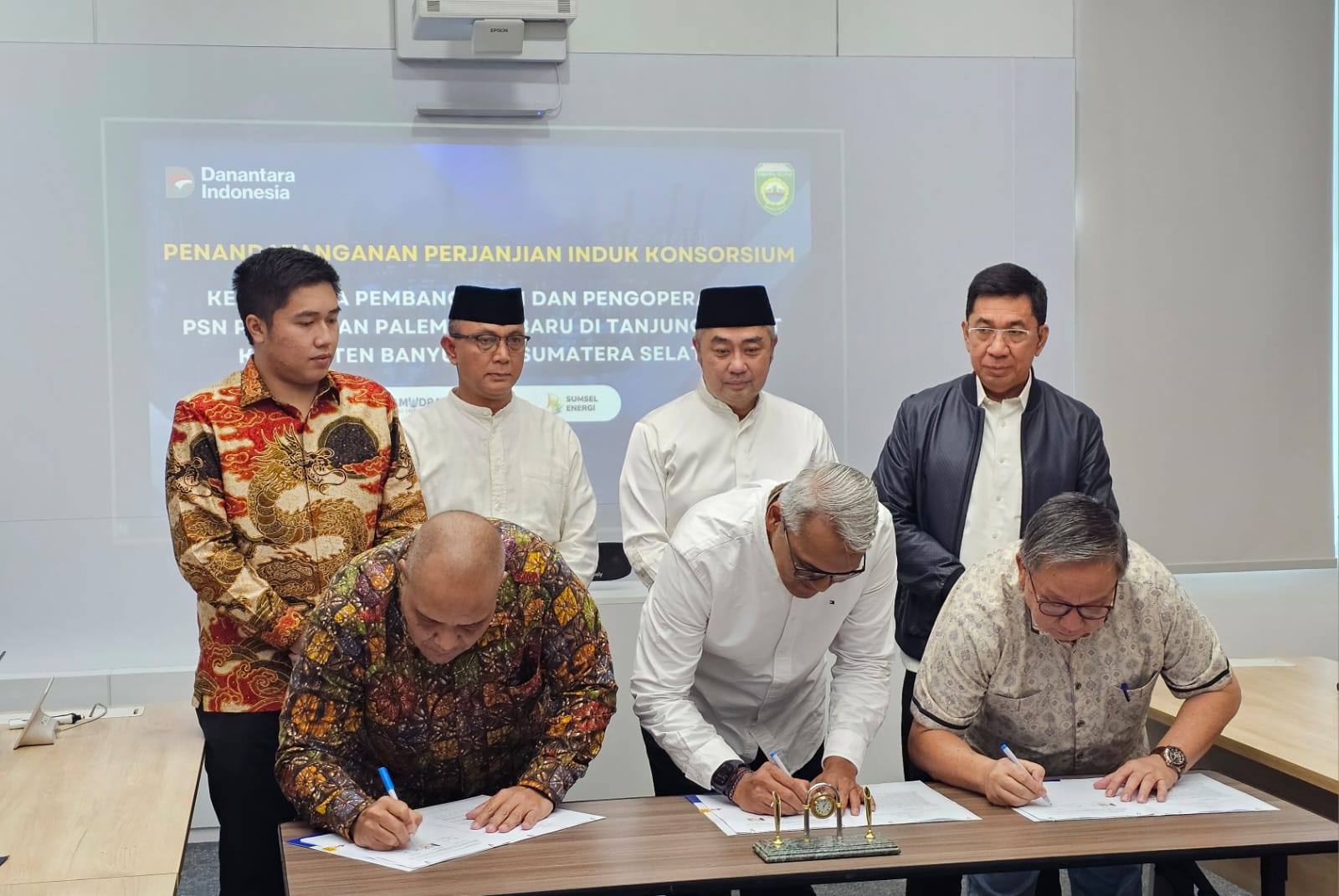 Signing of the Tanjung Carat Port Consortium Master Agreement