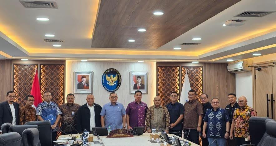 Coordination on Tanjung Carat Port Development between Provincial Government, Ministry of Public Works, and Hutama Karya