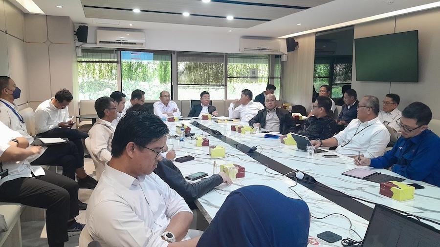 Coordination Meeting on Toll Road Development Simpang Sembawa-Simpang Sungsang-Tanjung Carat between Provincial Government, Ministry of Public Works, and Hutama Karya